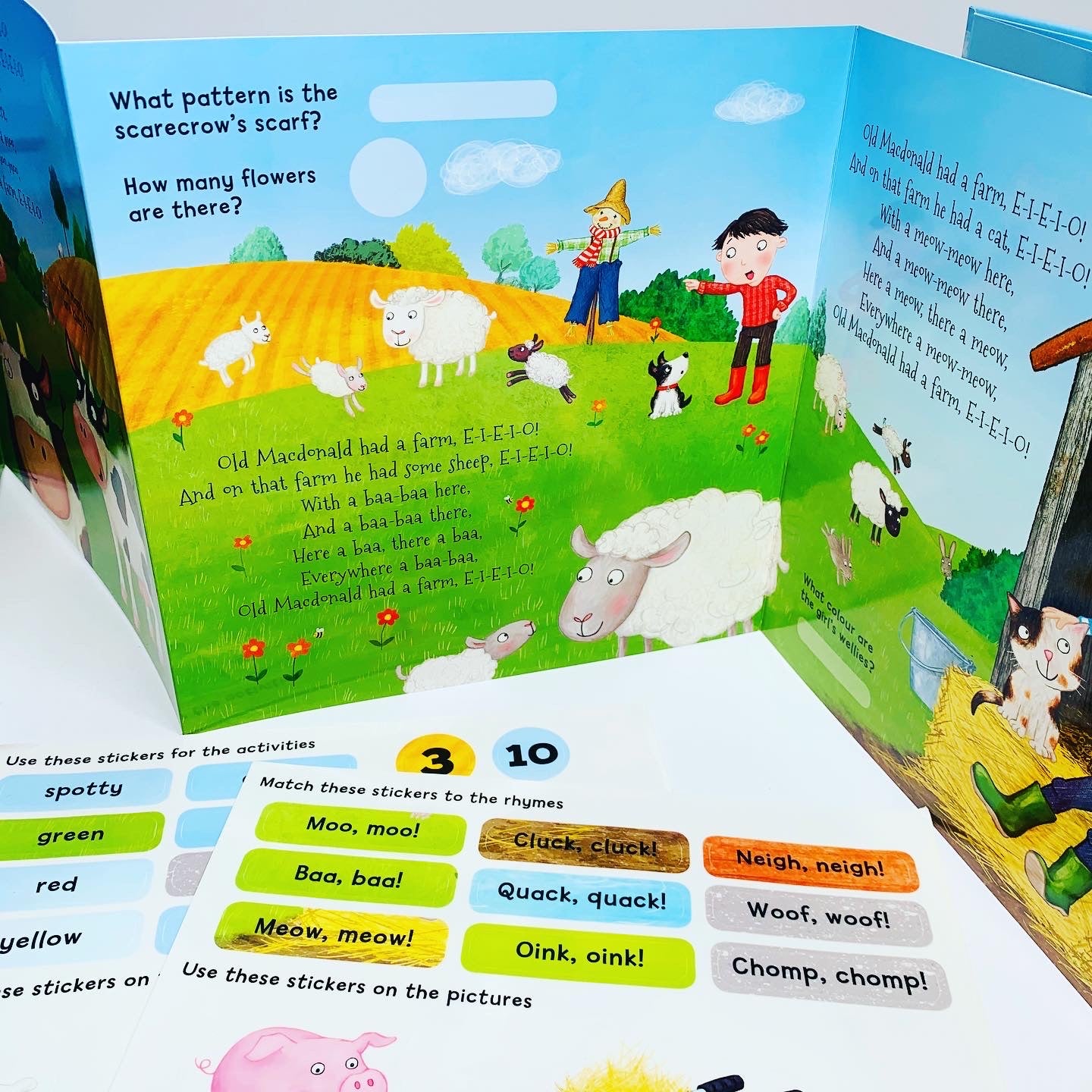 Old Macdonald Had a Farm: Sticker Playbook