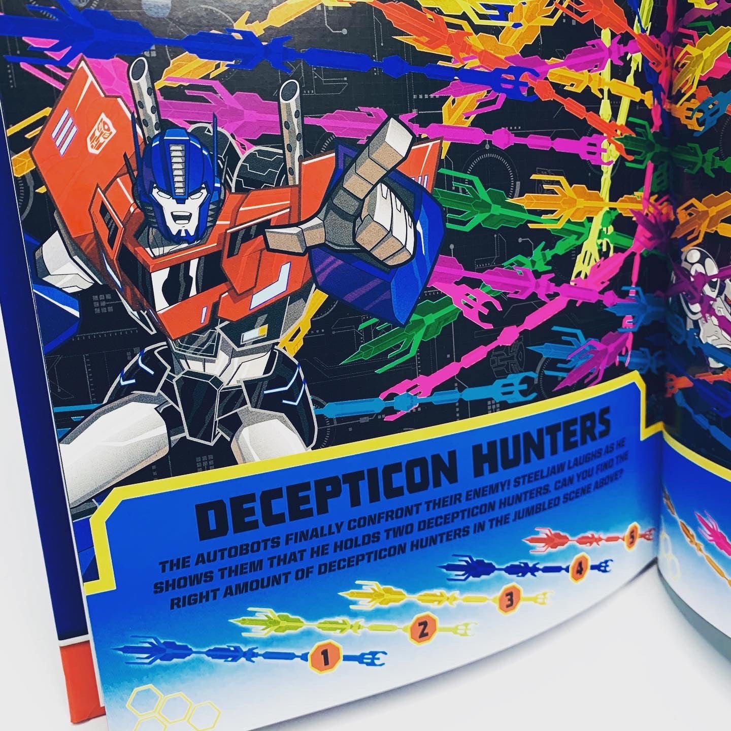 Transformers Robots in Disguise: 501 Things to Find