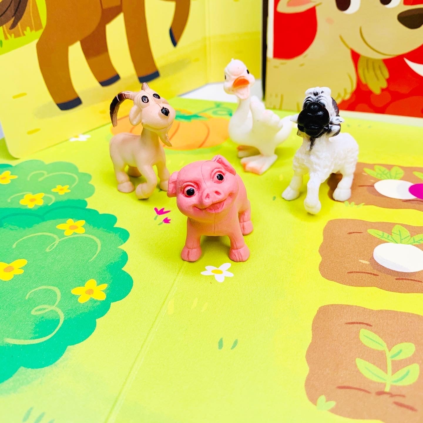 Fold-Out Play Scene Farm