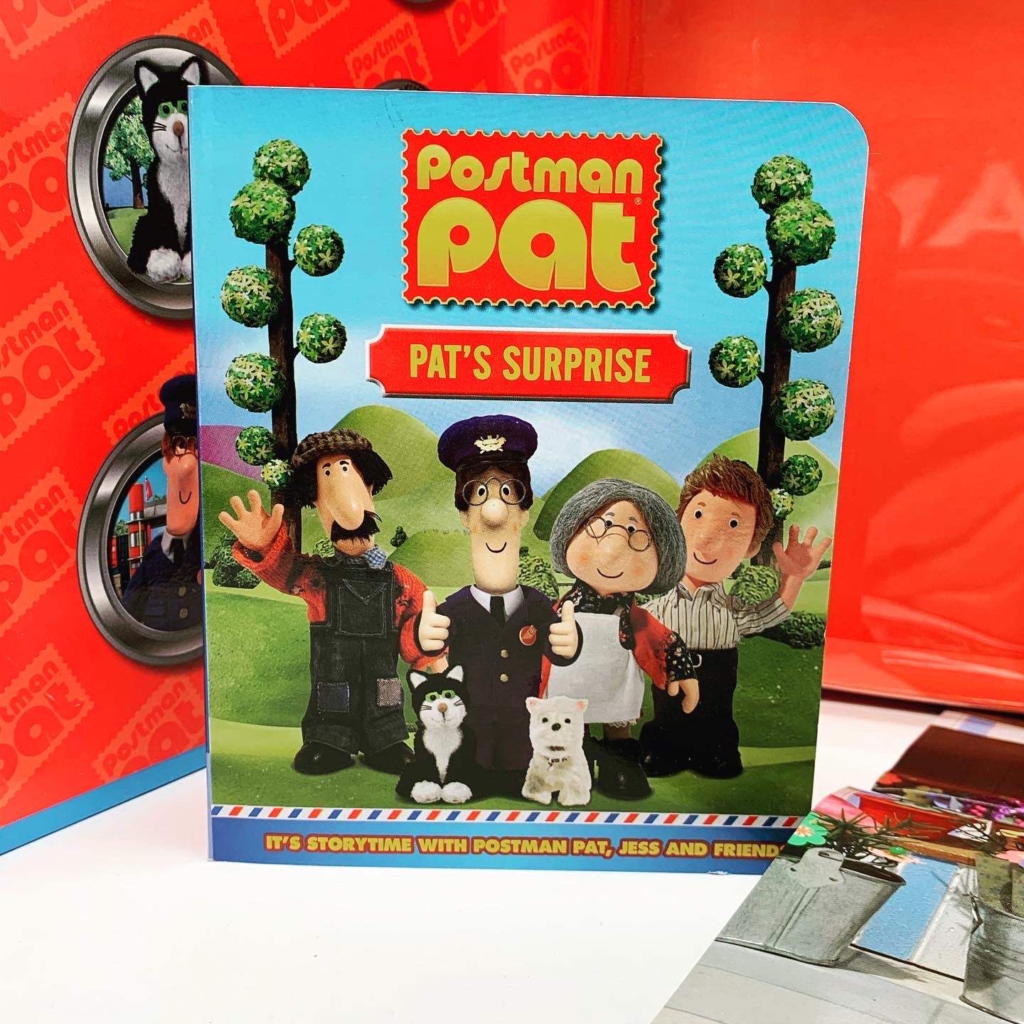 Postman Pat Read and Play Gift Set