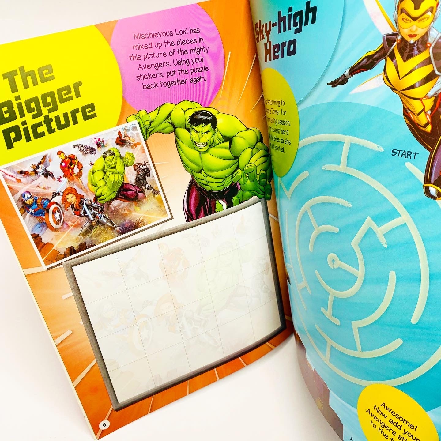 Marvel Avengers Sticker Play