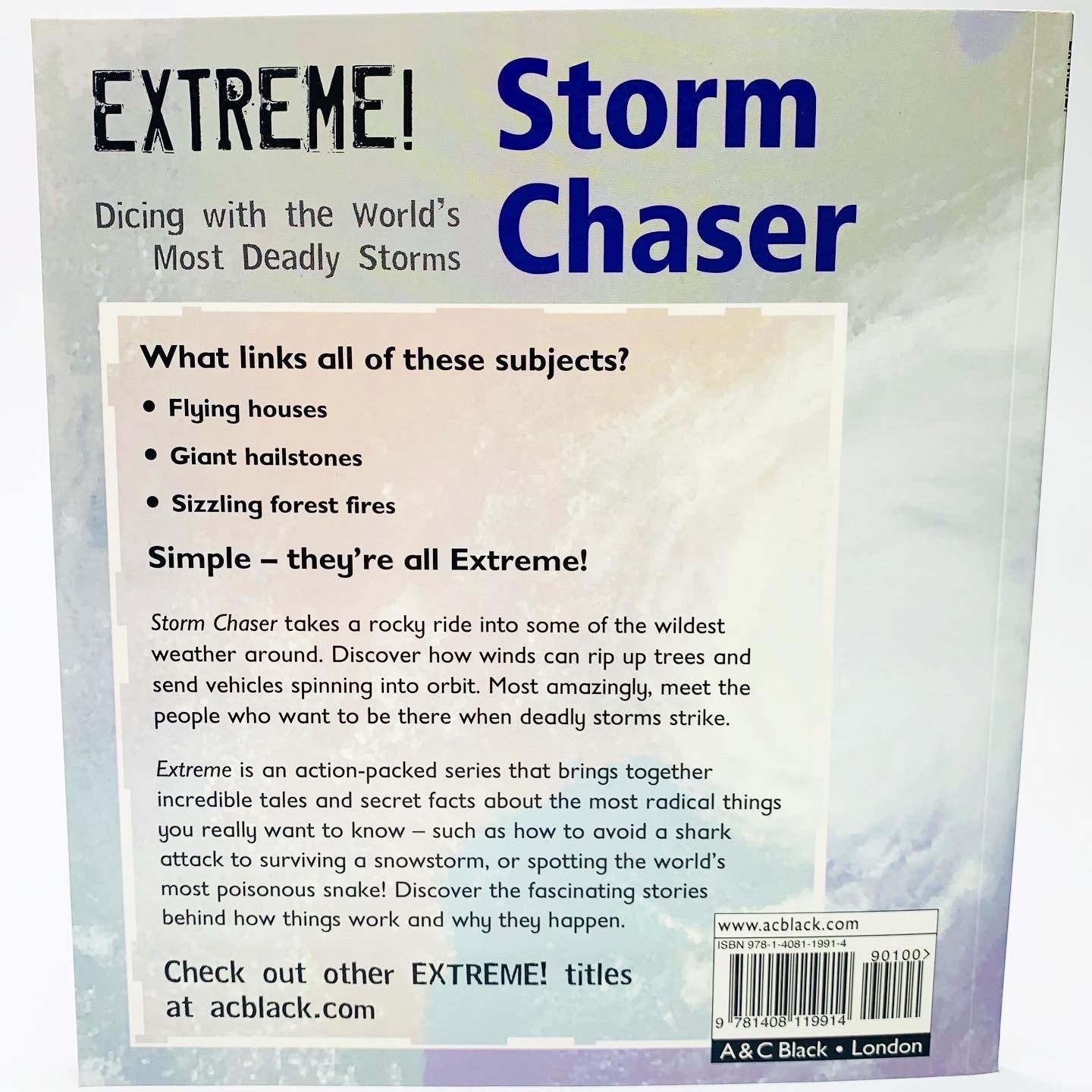 Extreme!: Storm Chaser - Dicing with the World's Most Deadly Storms