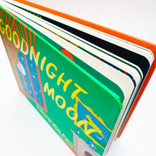 Load image into Gallery viewer, Goodnight Moon (Board Book)